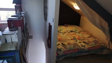 1 chambre, fer et planche à repasser, Wi-Fi, draps fournis