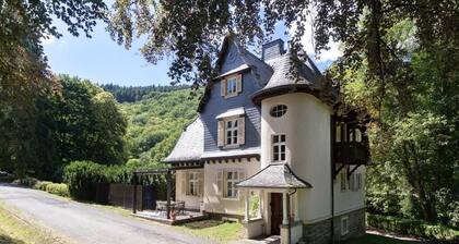 Kammerburg caretaker's house / Apartment Kammerburg #2 / 2ZKB Garden, barbecue area