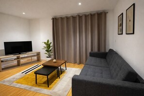 Living area - Stylish 1-Bed Apartment in Clapham Old-Town SW4 (London)