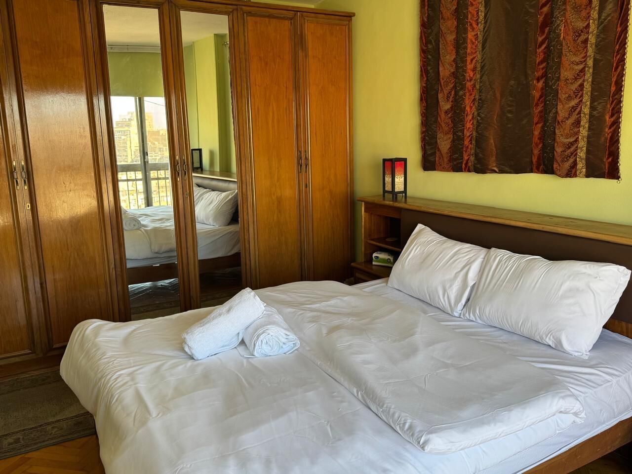 Iron/ironing board, WiFi, bed sheets