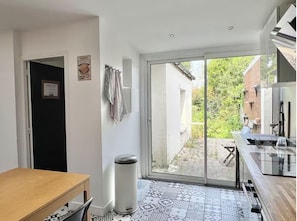Private kitchen - Large house ideal for groups or families! 13 people near Lille (Ronchin)