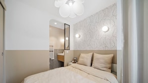 Room - Mabulle: Charming, comfortable apartment in the heart of Dijon - 4 Voyageurs (Dijon)
