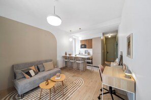 TV - Mabulle: Charming, comfortable apartment in the heart of Dijon - 4 Voyageurs (Dijon)