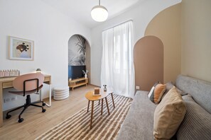 TV - Mabulle: Charming, comfortable apartment in the heart of Dijon - 4 Voyageurs (Dijon)