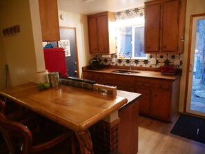 Fridge, microwave, coffee/tea maker, toaster