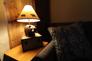 Interior - MoonRidge Cabin:  Hot Tub, Sauna & EV Charger (Big Bear Lake)