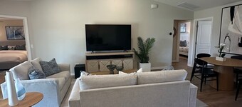 3-bedroom cottage in the Villages Street of Dreams Golf Cart included