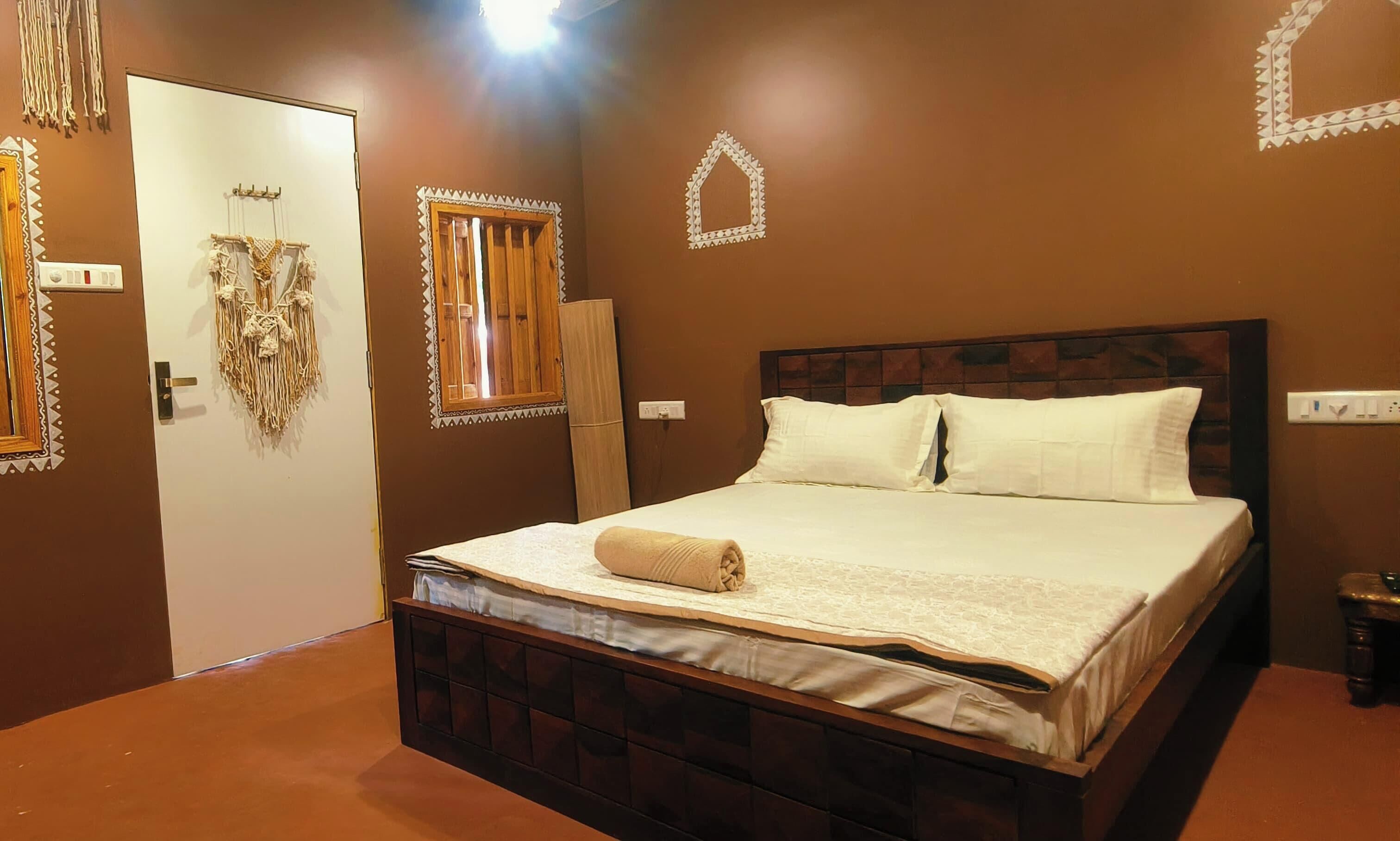 Deluxe Room, Balcony | Free WiFi