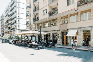 Outdoor dining - [Bari Central Suite] Central Apartment - Seaview (Bari)