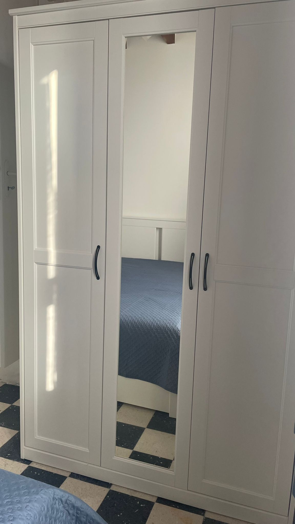 4 bedrooms, iron/ironing board, travel crib, WiFi