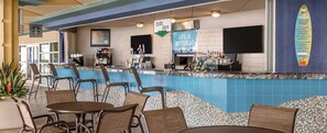 Bar (on property) - Cozy 1-bedroom condo on pleasant North Myrtle Beach (North Myrtle Beach)