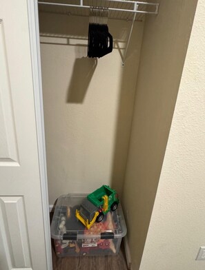 Interior - New home near Disney and Legoland - sleeps 10. (Haines City)