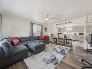 Living area - The Fernwood Four Bedroom/5Beds (Westland)