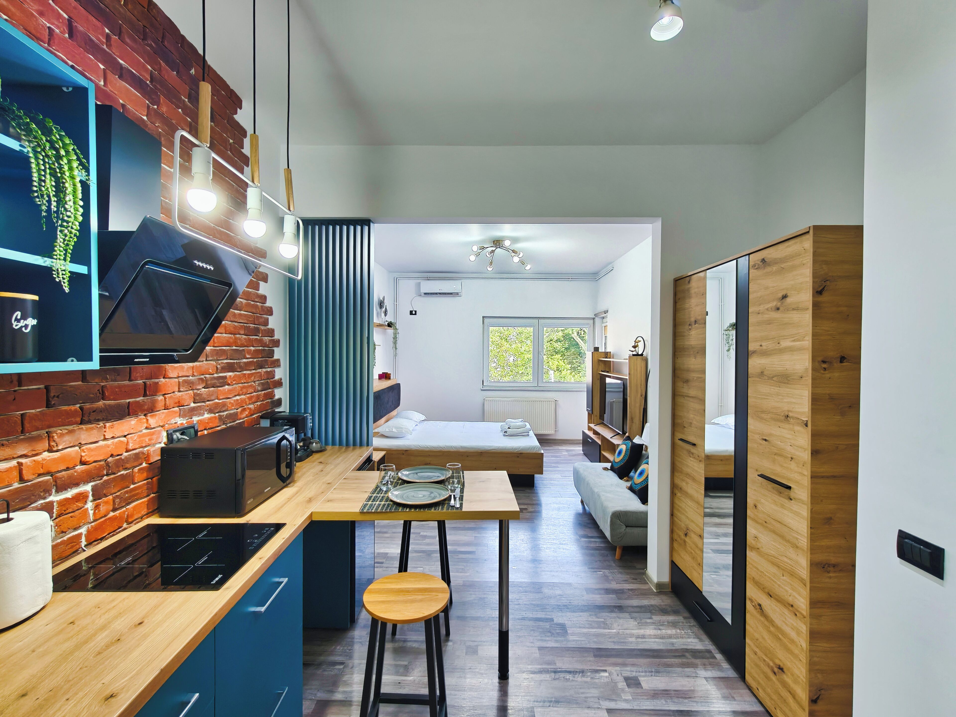 Blackout curtains, iron/ironing board, free WiFi