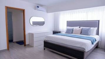 3 slaapkamers, een strijkplank/strijkijzer, wifi