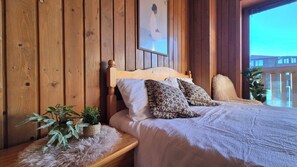3 bedrooms, iron/ironing board, travel cot, free WiFi - 3 bedroom Penthouse only 700 meters from Ski Lift (Bansko)