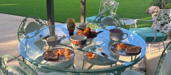 Peaceful Ranch - Outdoor Smoking & Pets OK