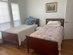 アイロン / アイロン台、インターネット、ベッドシーツ