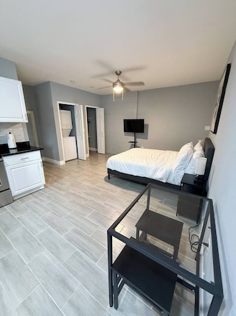 Wifi gratis . Cozy Modern Studio