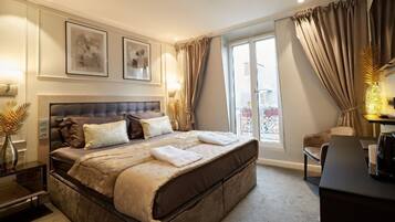 In-room safe, free WiFi