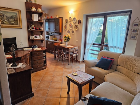 Living area. Cozy three-room apartment in Santa Maria Maggiore - Relaxation and comfort in the Vigezzo Valley