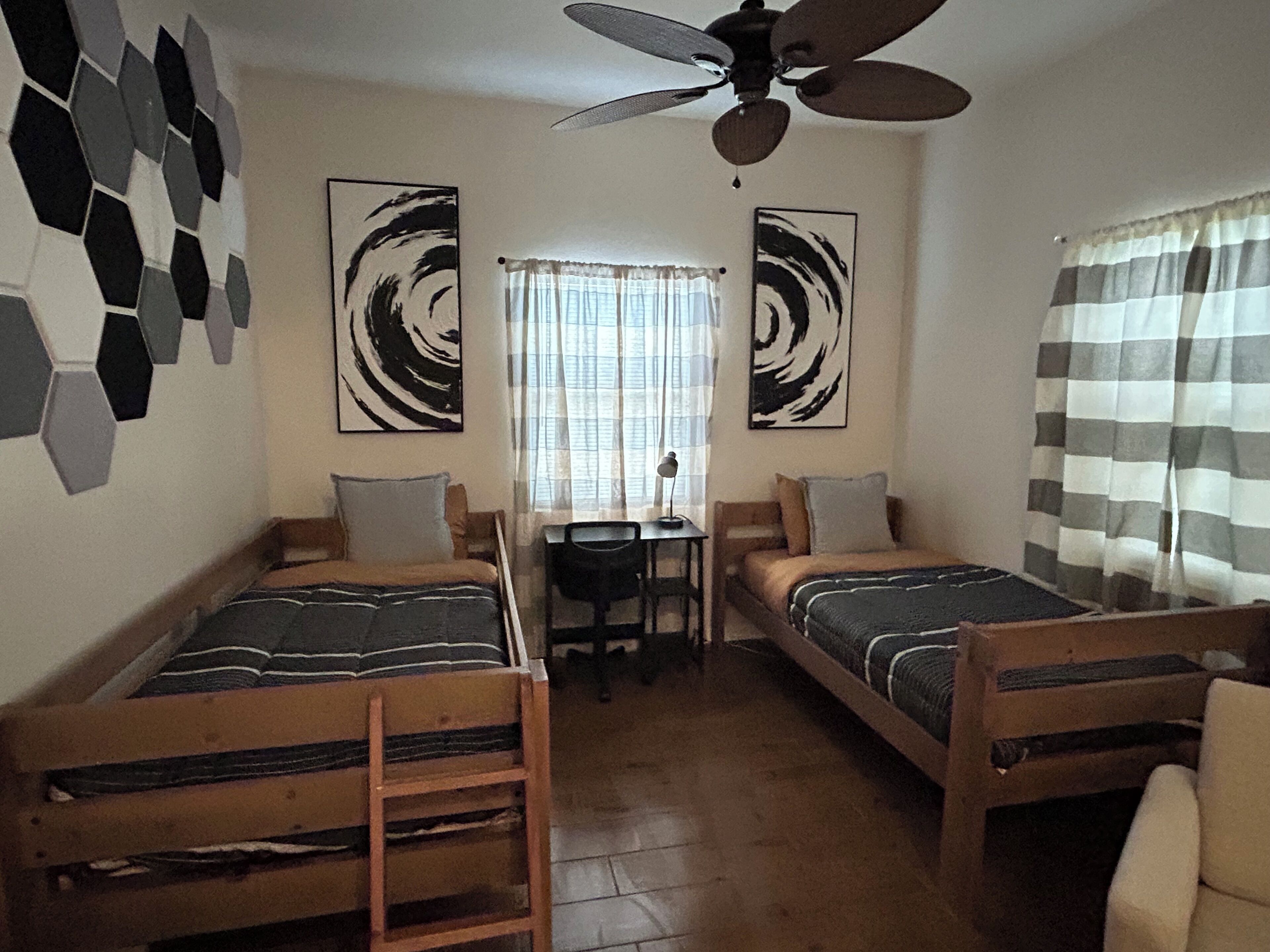 1 bedroom, WiFi, bed sheets