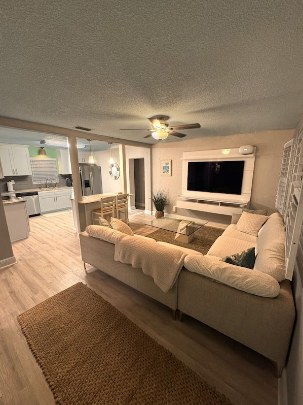 Smart-TV, peis og PC-skjermer