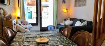 Adjoining chalet sleeps 6. SERRE CHE