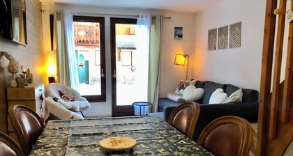 Adjoining chalet sleeps 6. SERRE CHE