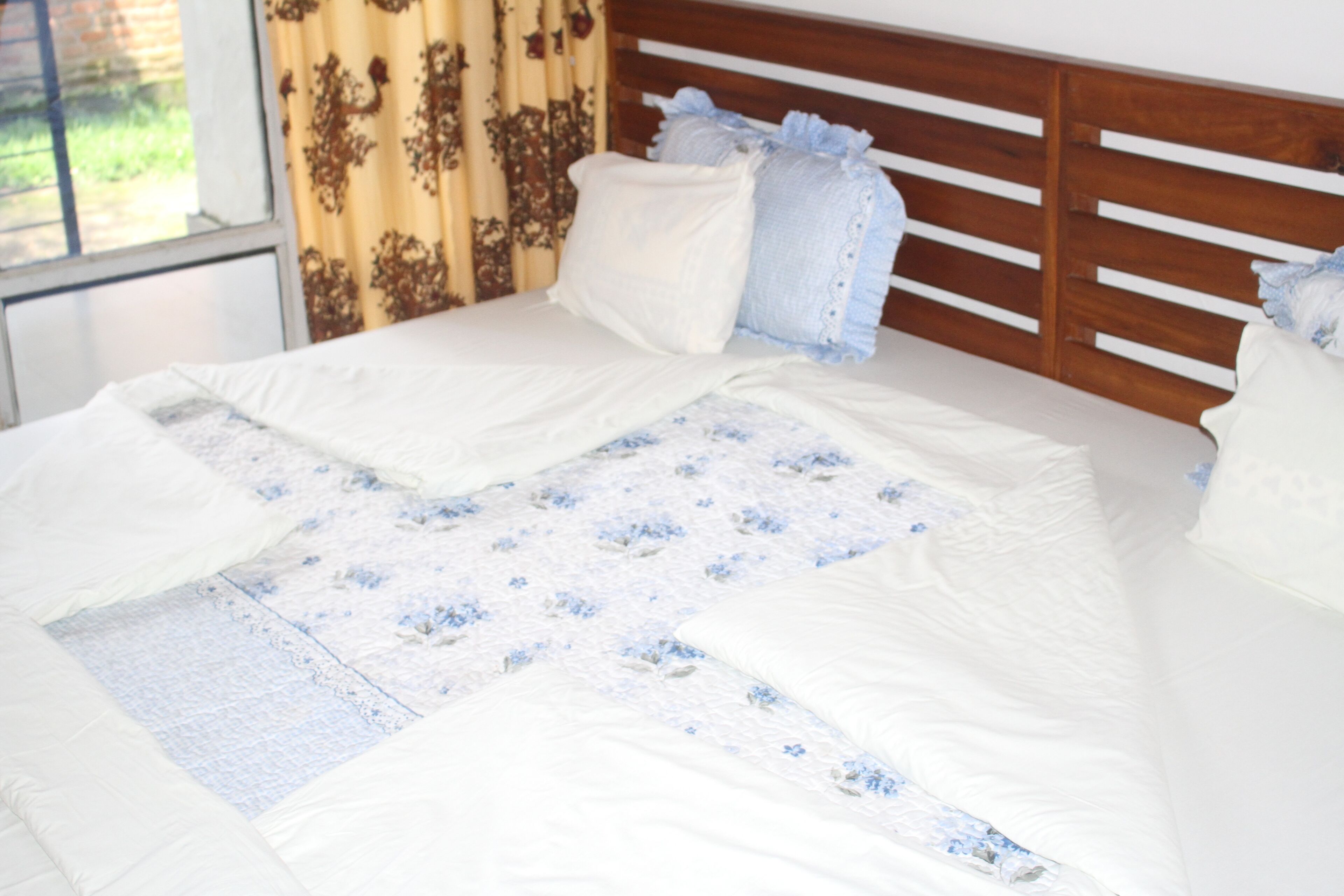 Double Room, Balcony, Garden View | In-room safe, desk, laptop workspace, iron/ironing board