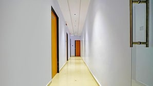Exterior - Hotel Nidhivan Palace  (Surat)
