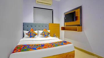 Phòng đôi Deluxe, ban công, quang cảnh thành phố | Két bảo mật tại phòng, truy cập Internet không dây miễn phí