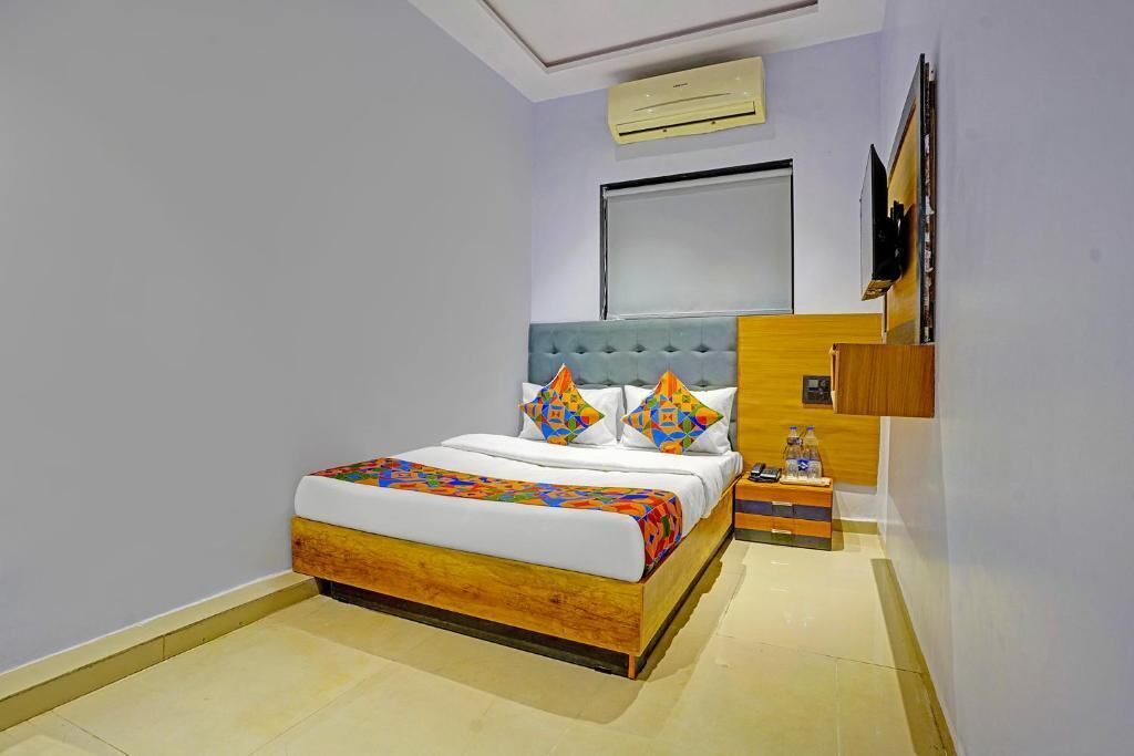 Deluxe Double Room, Balcony, City View | In-room safe, free WiFi
