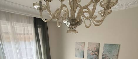 Ferros/tábuas de passar roupa, Wi-Fi, roupa de cama