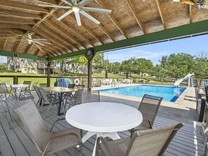 Outdoor pool - Deluxe Studio (Branson West)