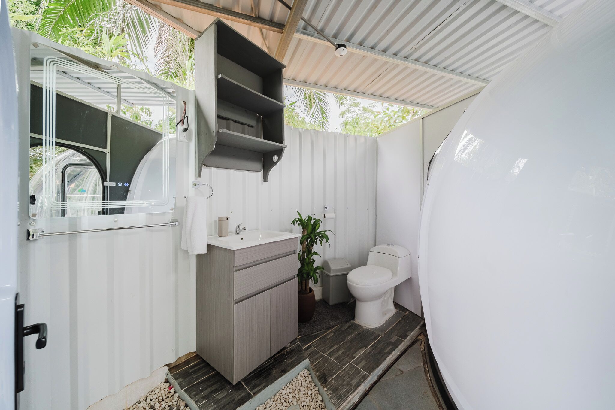 Shower, jetted tub, towels, soap