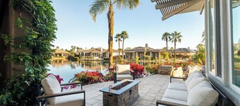Lakeside Desert Oasis