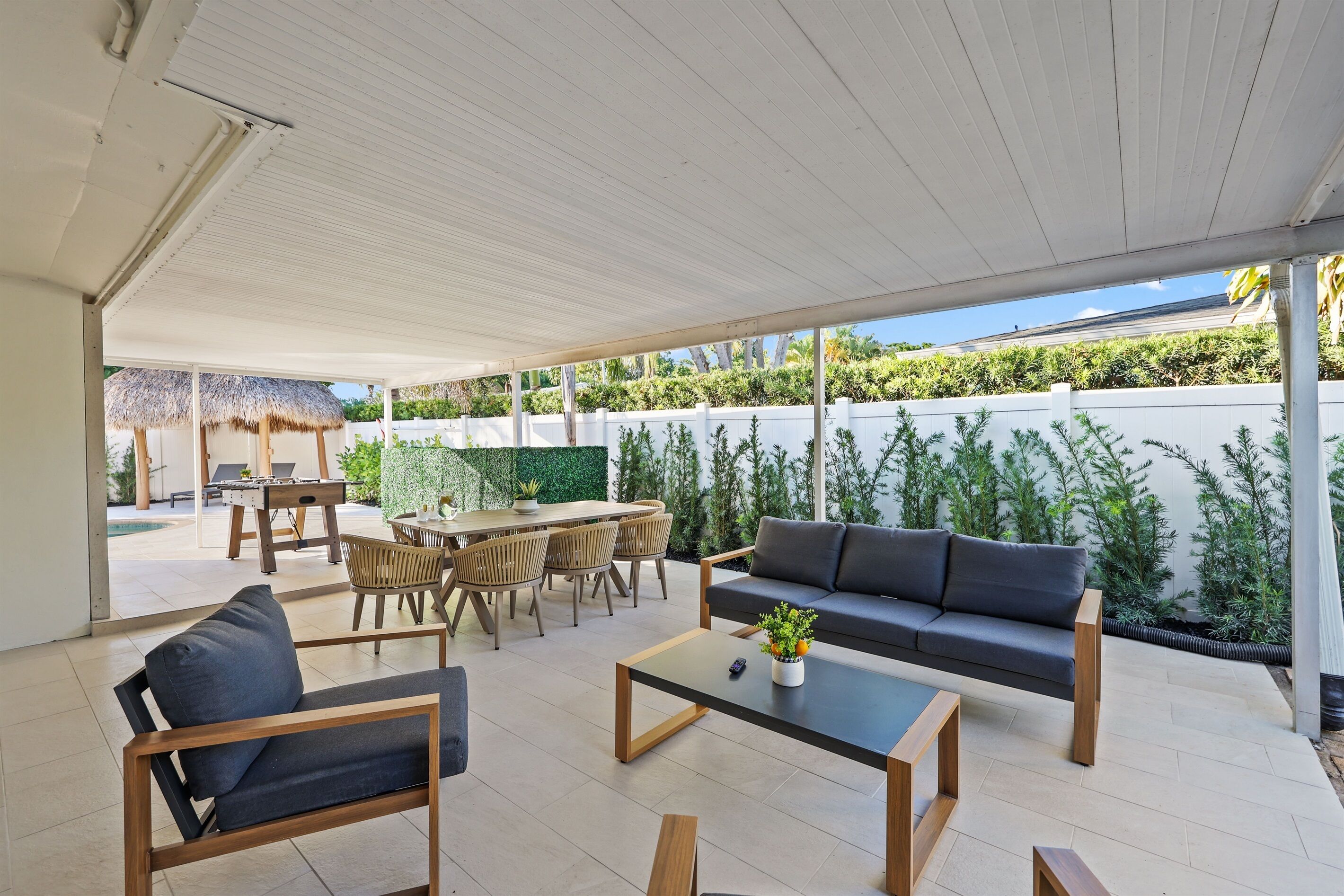 Outdoor dining