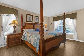 4 bedrooms, iron/ironing board, WiFi, bed sheets - Family Pool Home|Gated Community|Minutes to Disney (Davenport)
