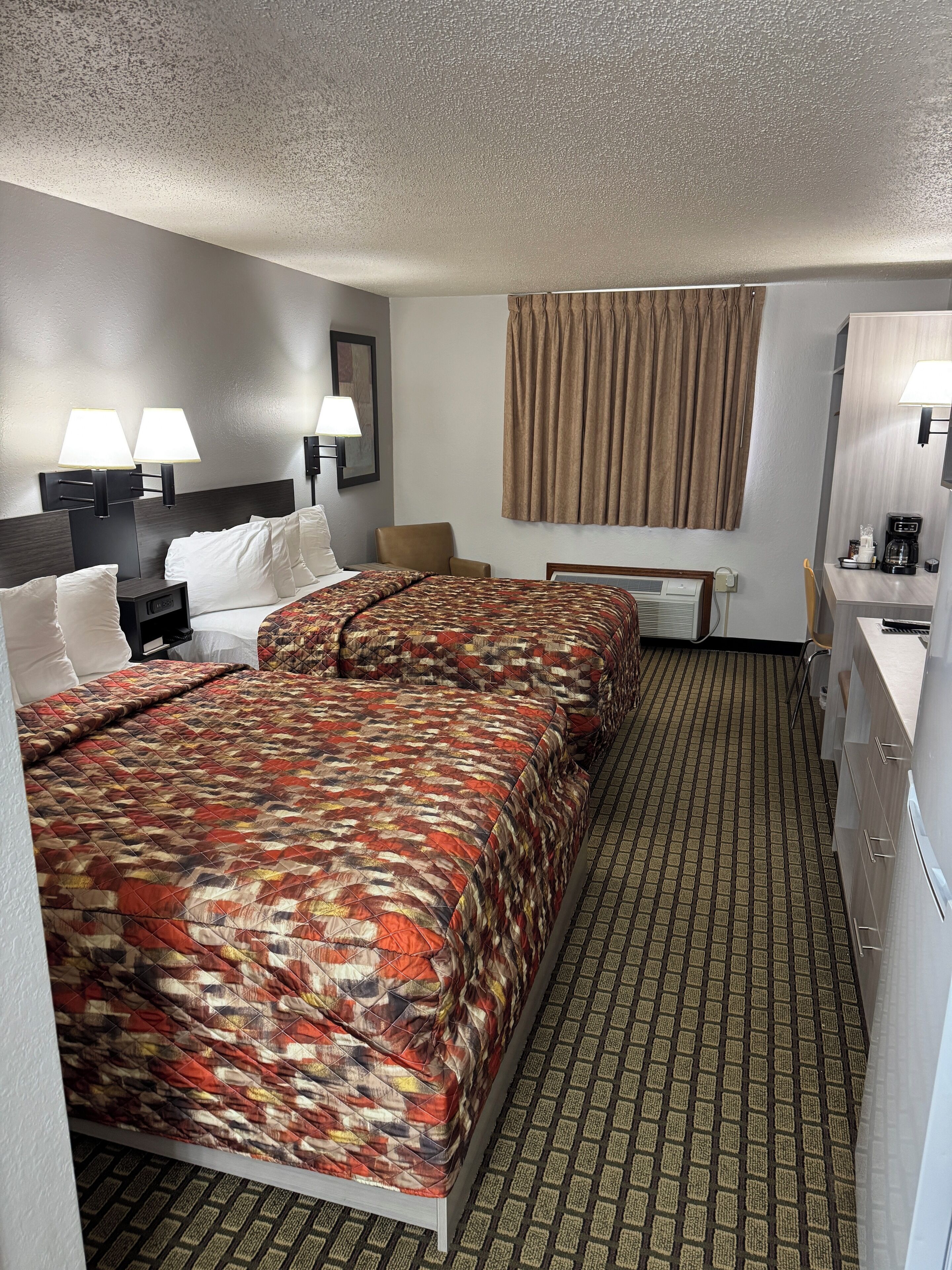 ห้องดับเบิล, ปลอดบุหรี่, ห้องครัวขนาดเล็ก | โต๊ะทำงาน, พื้นที่ทำงานแบบใช้แล็ปท็อป, เตารีด/โต๊ะรีดผ้า, Wi-Fi ฟรี