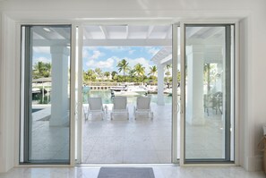 Interior - Elegant Canal-Front Villa in Leeward near Grace Bay (Providenciales)