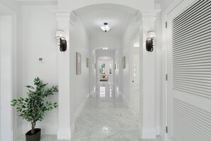 Interior - Elegant Canal-Front Villa in Leeward near Grace Bay (Providenciales)