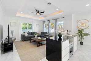 Interior - Elegant Canal-Front Villa in Leeward near Grace Bay (Providenciales)