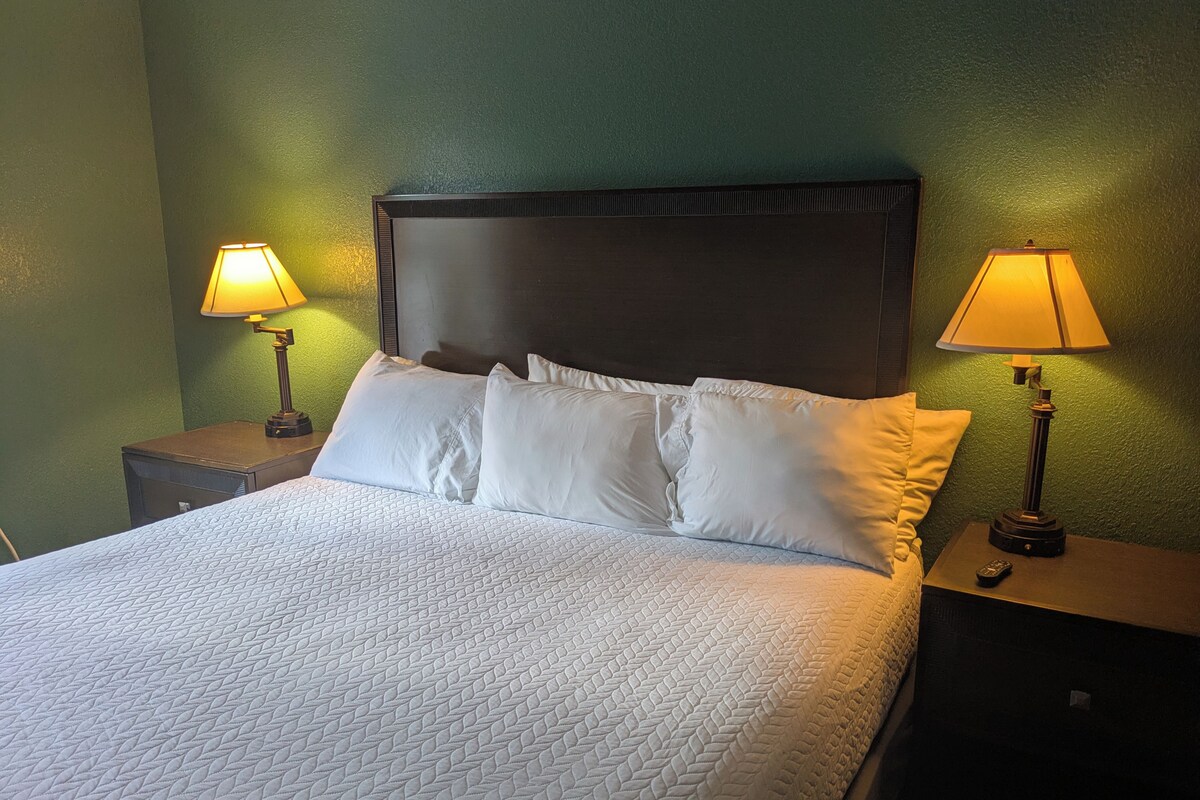 Classic Single Room