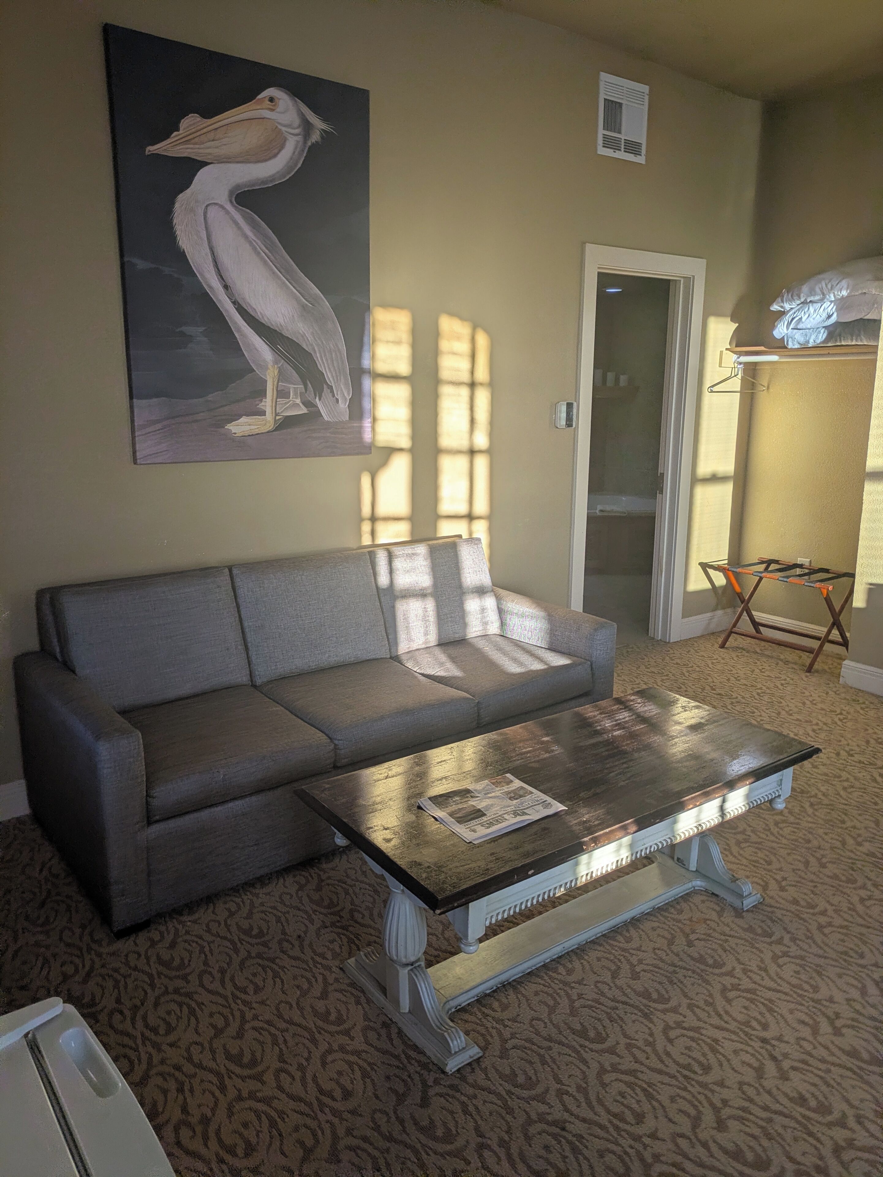 Studio Suite, City View | Living area