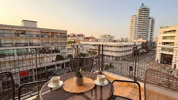 Deluxe Apartment, City View | Terrace/patio
