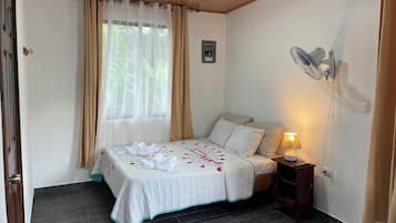 1 dormitorio, wifi, ropa de cama