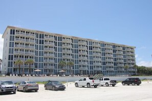 Exterior - Premiere Oceanfront Condo - Stunning Views, New Pool, Right on the Beach! (Daytona Beach)