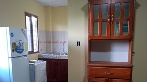 Interior - Serene studio in Volcán perfect for a relaxing getaway. Enjoy a warm bath. (Volcán)