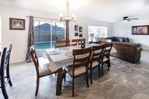 Dining - Spacious 6BR/4BA Villa, Private Pool, Near Disney (Davenport)
